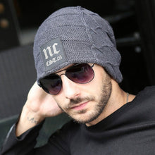 Load image into Gallery viewer, Winter new knitted men's hats plus velvet thickening outdoor warm and comfortable caps fashion leather label skullies beanie